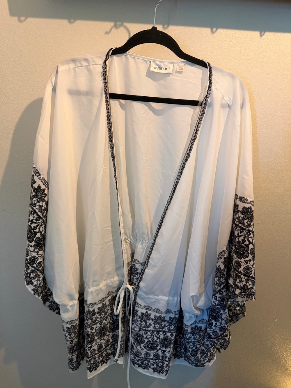 Avenue White Kimono Cardigan with Black Trim